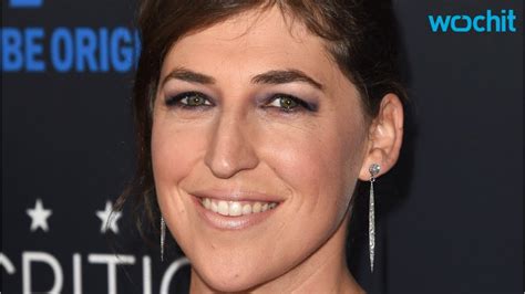 mayim bialik nude pics|Mayim Bialik Flashes Boobs in Solidarity With Susan Sarandon